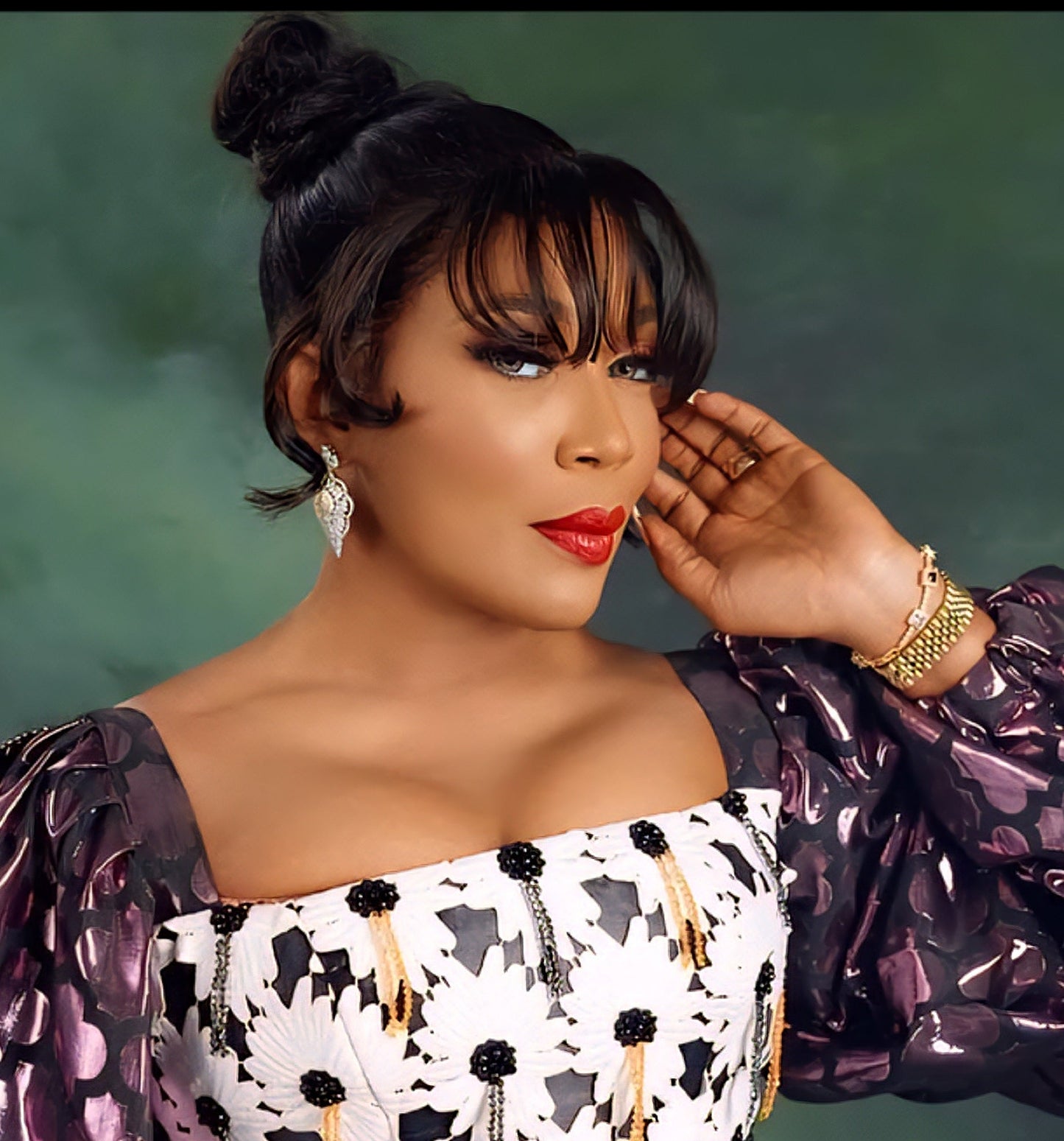 The Orchid Luxe Glam