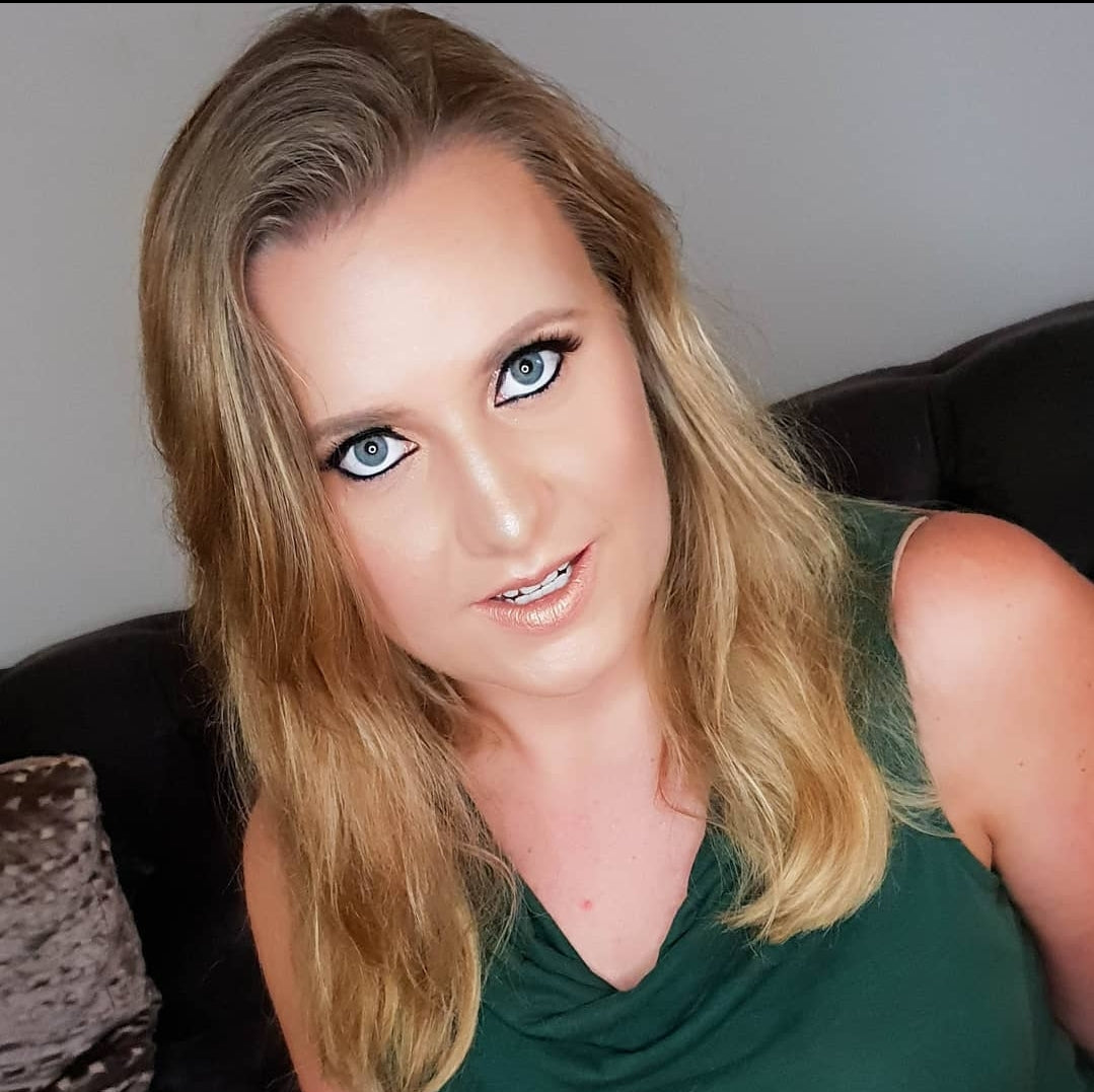 Les Belles One-on-One Makeup Class